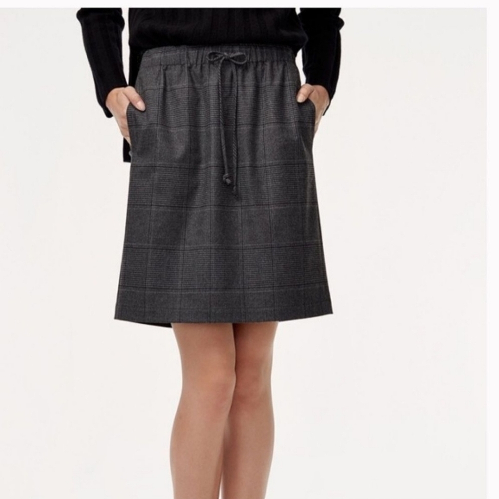 Aritzia Group of Babaton Plaid Gray Skirt Tie‎ Waist